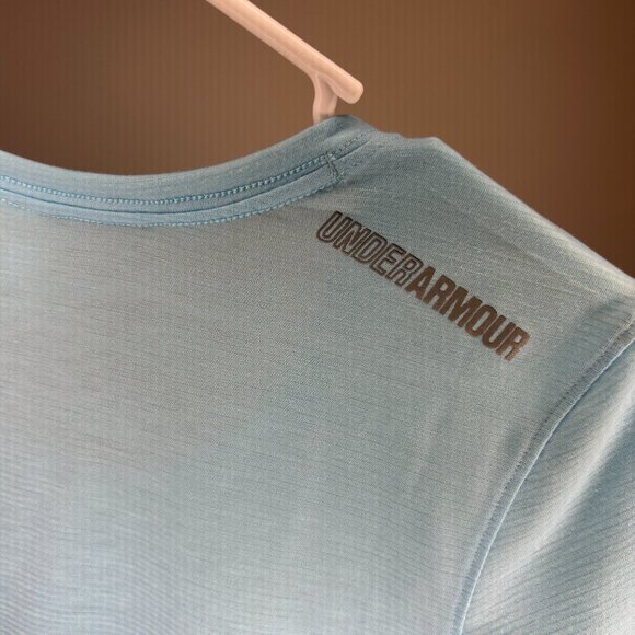 Under Armour Heat Gear Women's Short Sleeve Shirt Light Blue Size Small - Picture 4 of 5